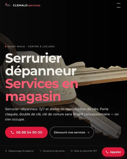 Page d'accueil d'un serrurier : photo de clés en gros plan, titre « Serrurier dépanneur » et bouton d'appel avec le numéro de téléphone.